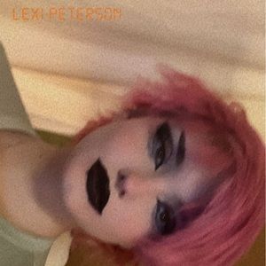 Meet your Posher, Lexi